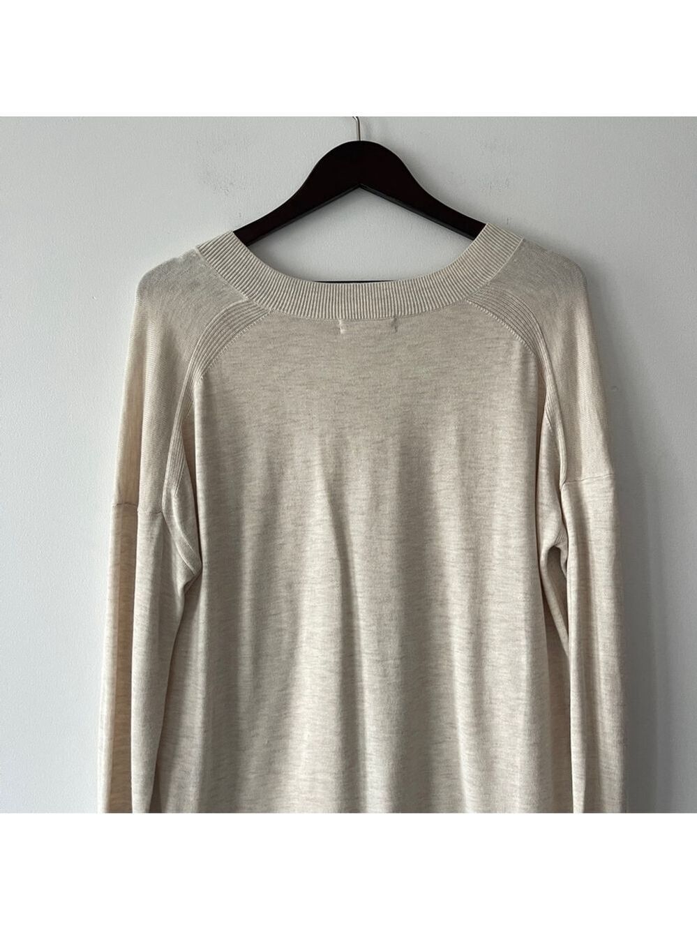 Chelsea28 Cream V-Neck Sweater loose casual office neutral classic lightweight - Picture 4 of 8